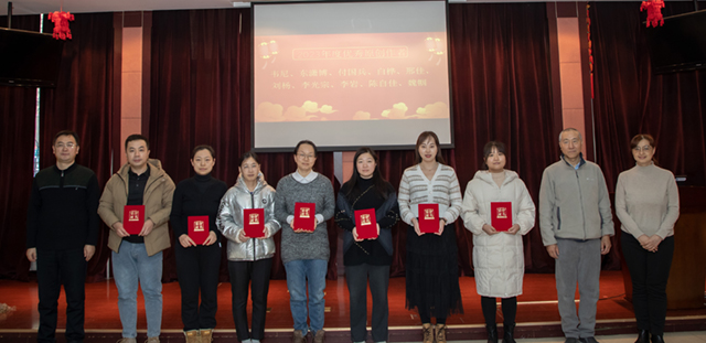 AG3I5114-P.jpg