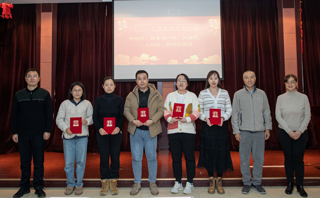 AG3I5118-p.jpg