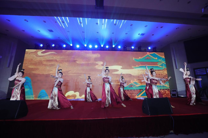 图片 11.jpg 图片 11.jpg