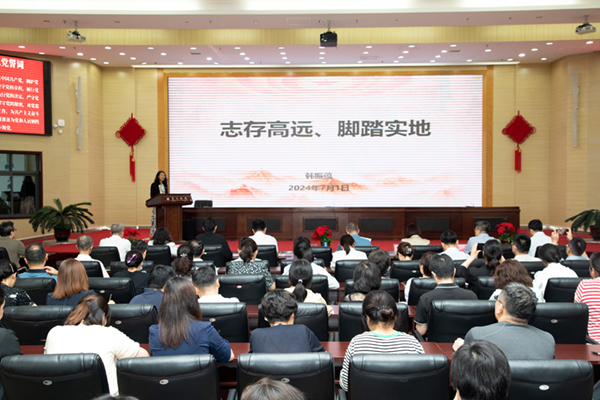 AG3I1957-p.jpg AG3I1957-p.jpg