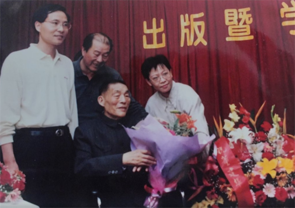 图片5.jpg 图片5.jpg