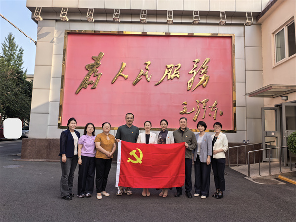 01为人民服务党旗-码.jpg